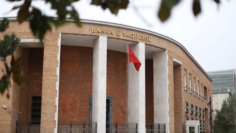 banka-780x439