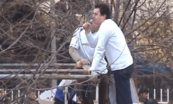 Albin-Kurti-Protesta-600x360-1