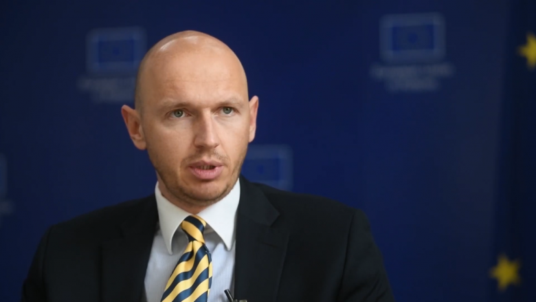 Demush-Shasha-780x439