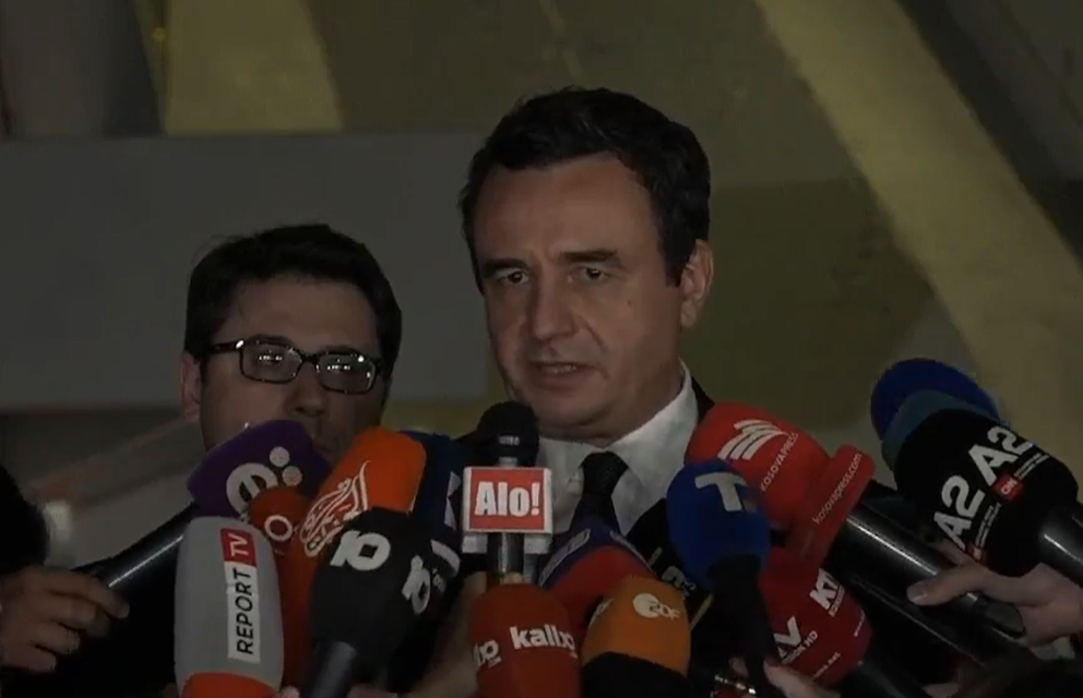 albin-kurti-ne-tirane-insajderi.org_