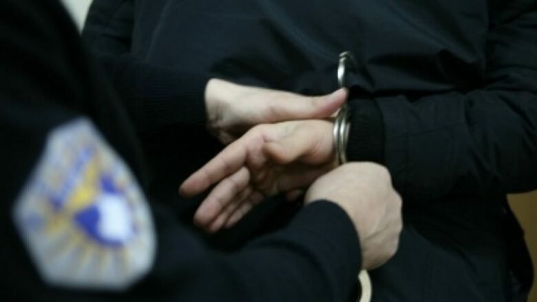 policia-arrestim-e1459677672314-720x406-1-780x439